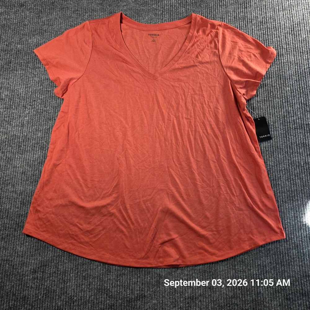 Torrid Classic Fit V-Neck T-Shirt Womens Size 3 Burnt Orange Short Sleeve Tee